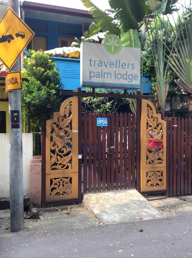 Bed & Breakfast Travellers Palm *