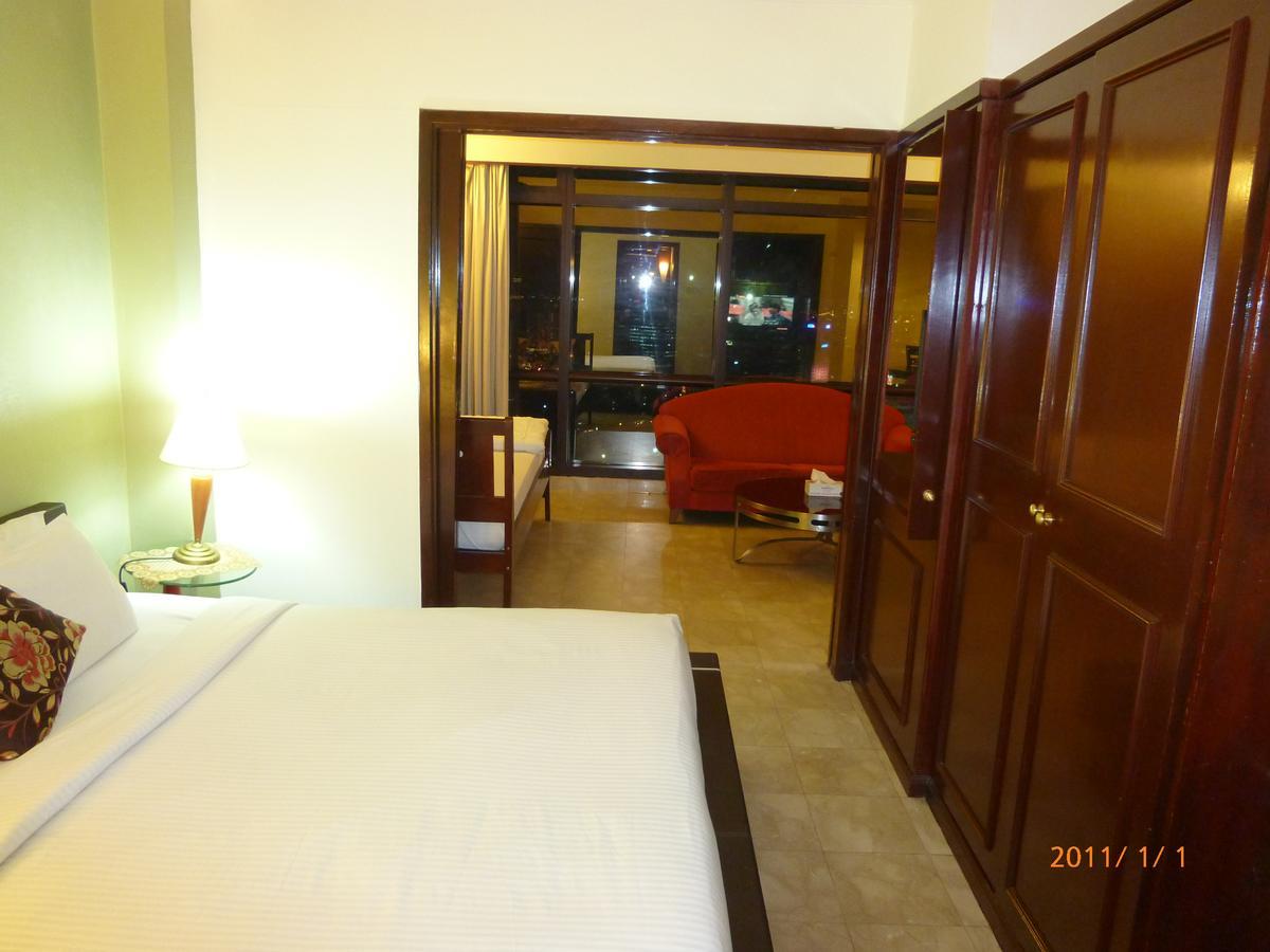 Welcome Service At Times Square * Kuala Lumpur