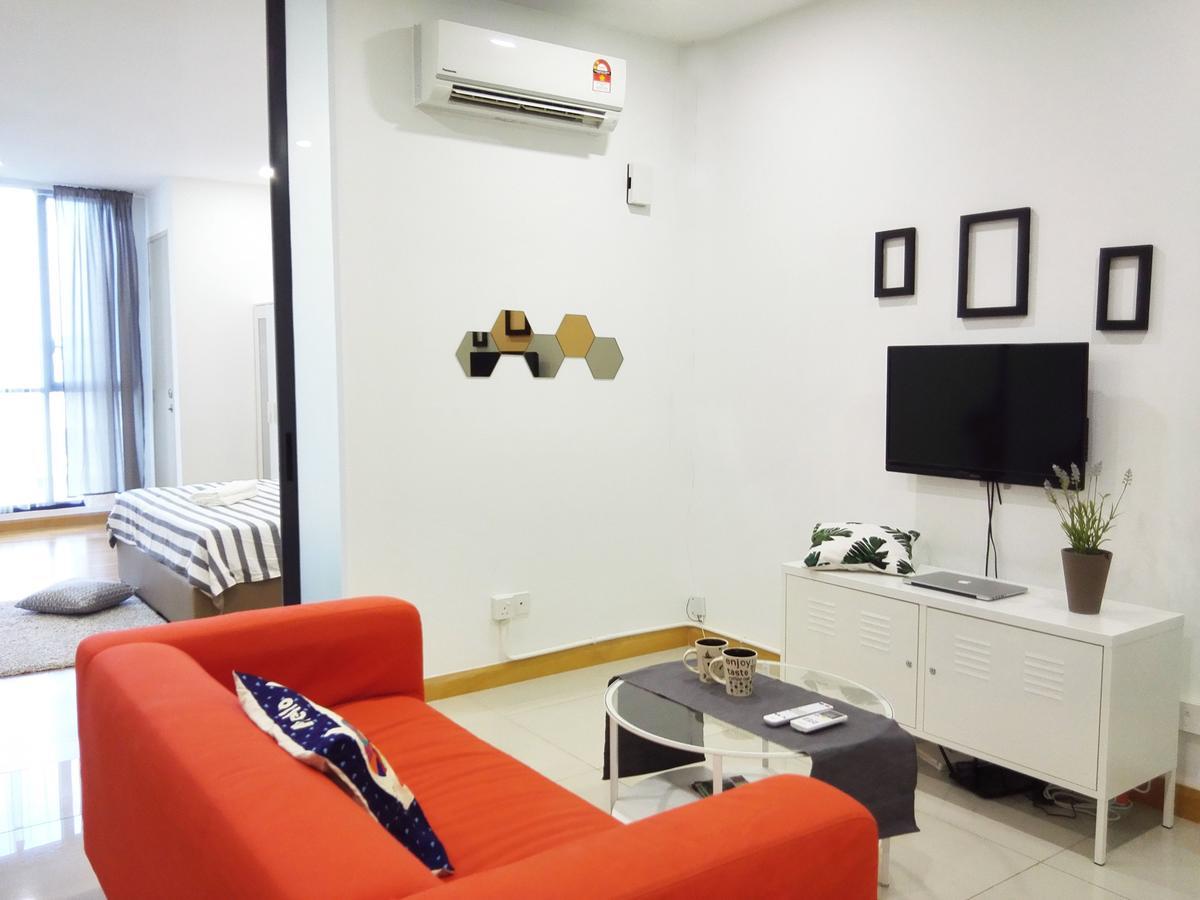 Aparthotel Kl Gateway Pool Suites Near Mid Valley 4*