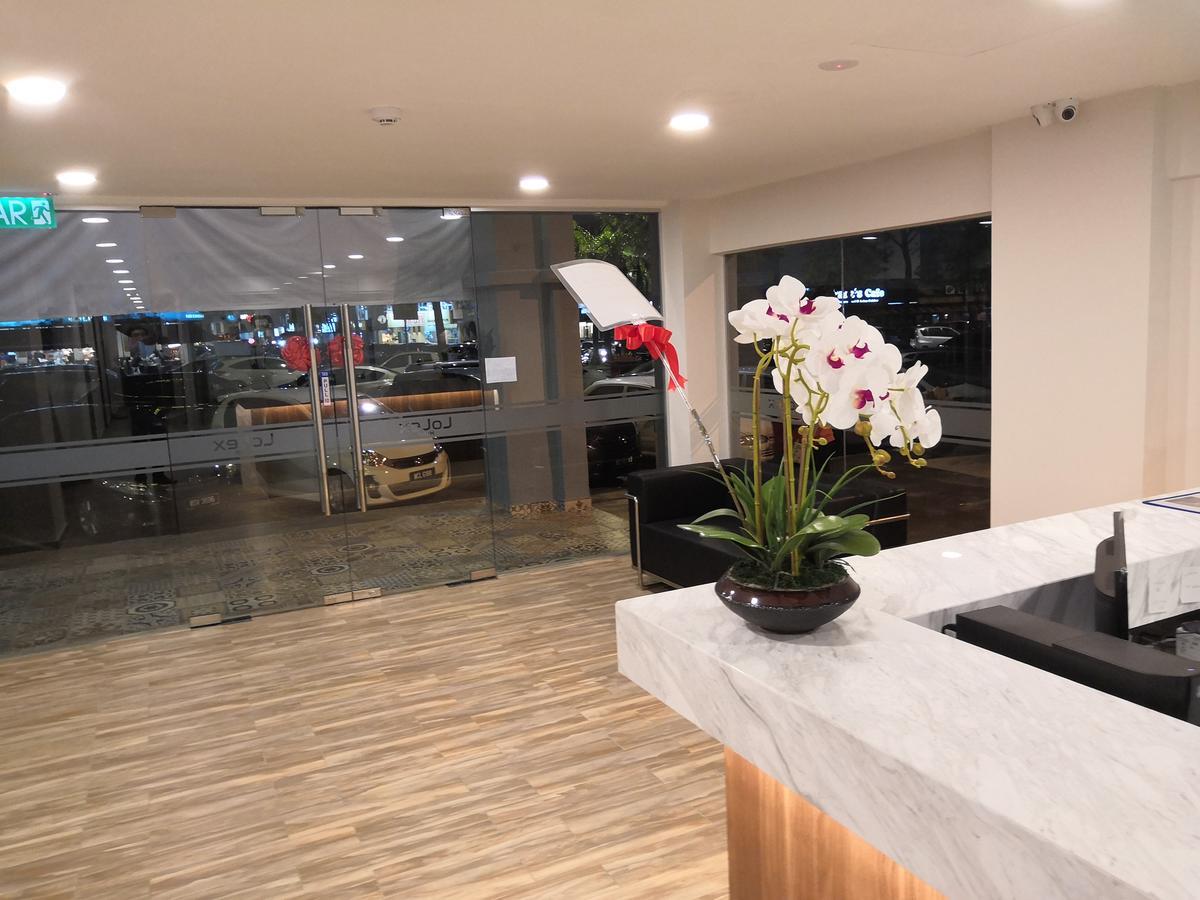 Hotel Lolex Kuchai 2*