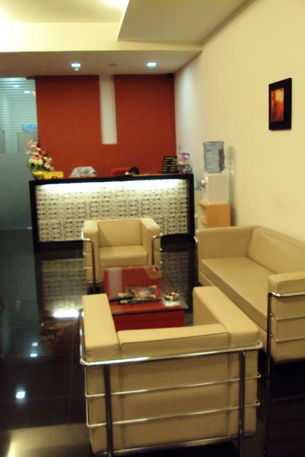 Hotel Sens 2*