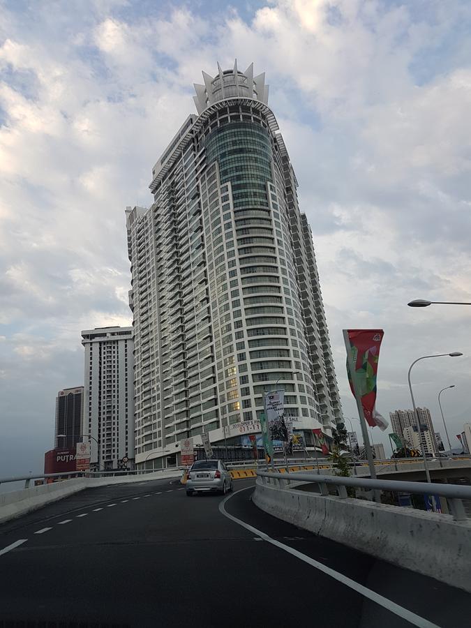 Regalia - Asrama Kuala Lumpur