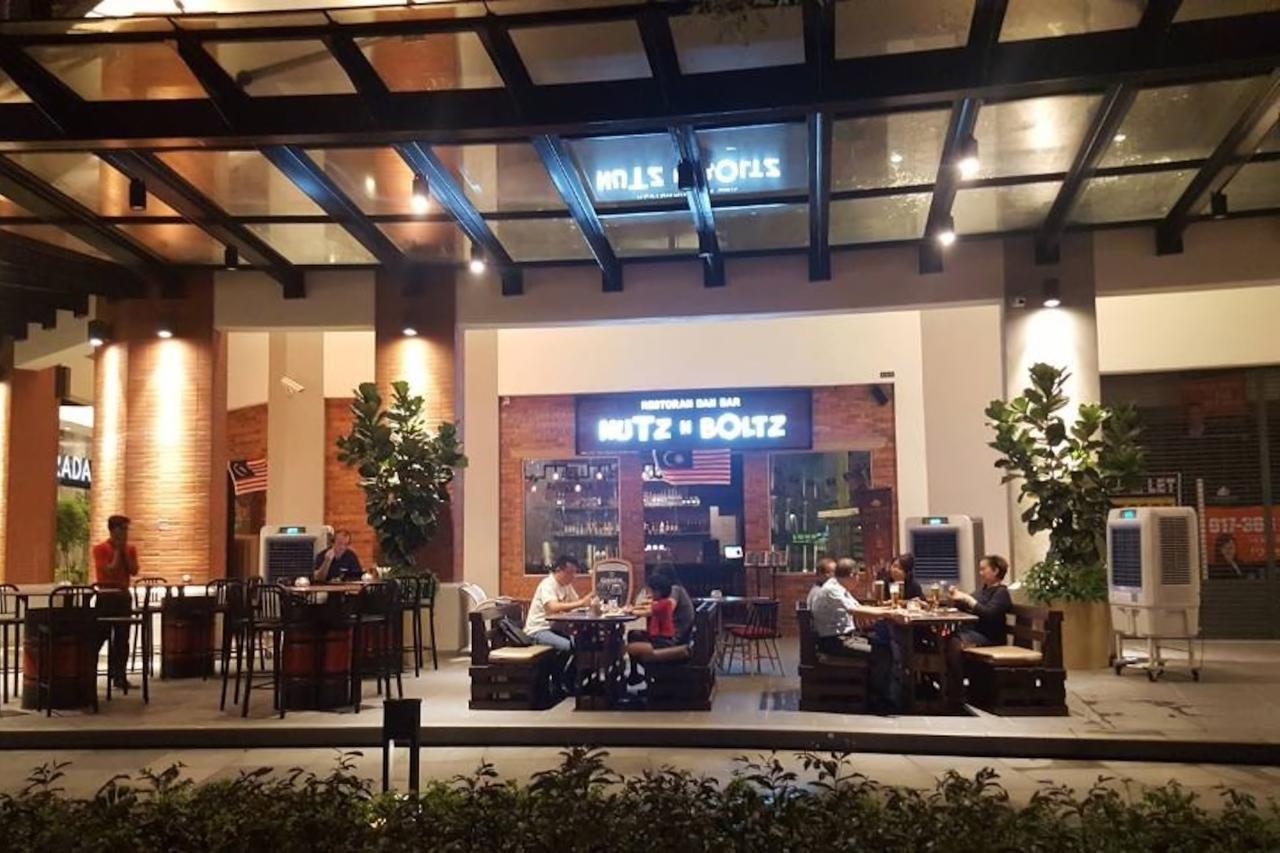 Plaza Arcadia @ Desa Park City By Perfect Host Appartement