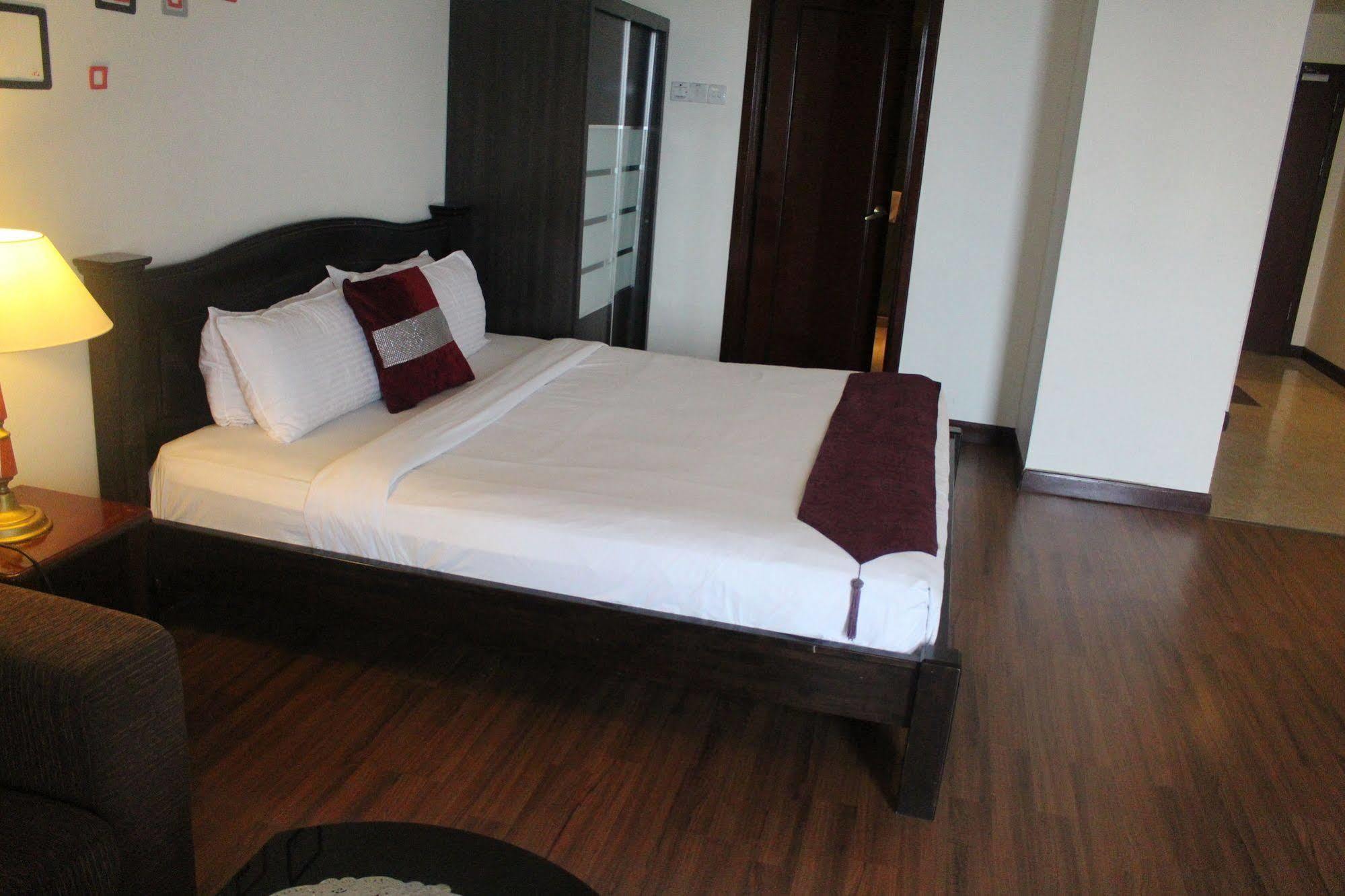 Excellent Service At Times Square Khách sạn 4*