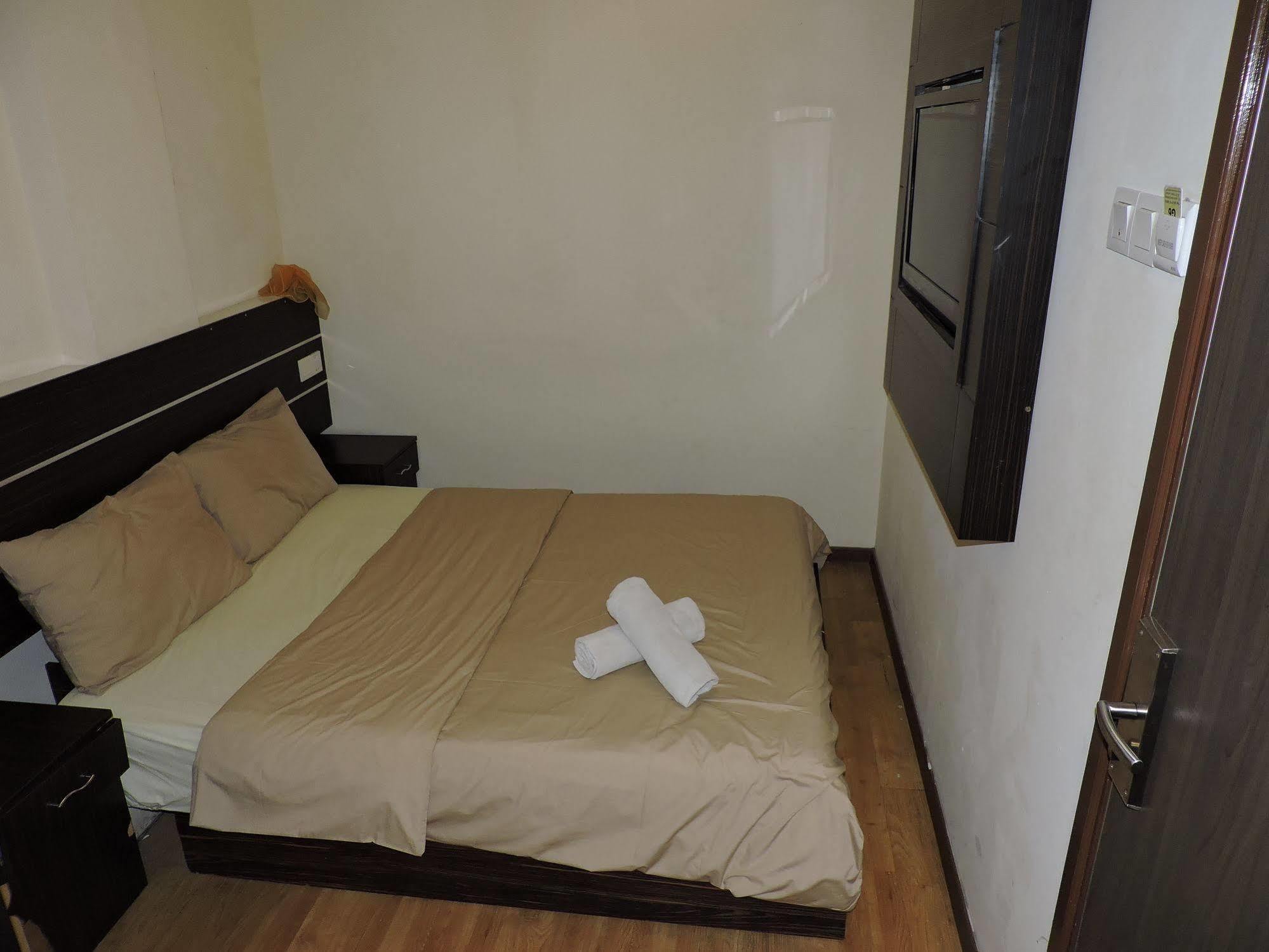 Hotel Sabrina Golden Palace 2*