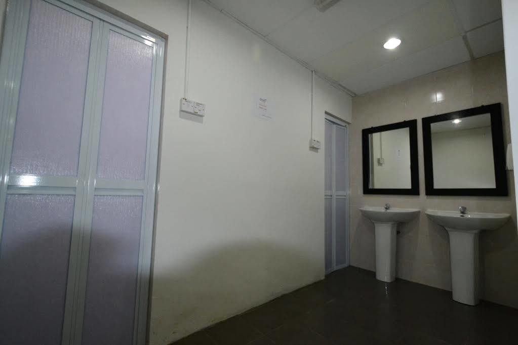 Hostel Submarine Market Kuala Lumpur