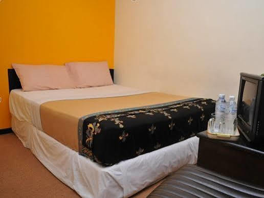 Hotel Alamanda Petaling Street 2*