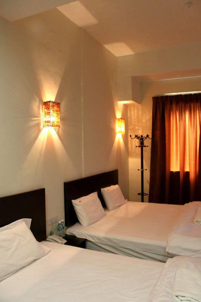 Sens Hotel 2*