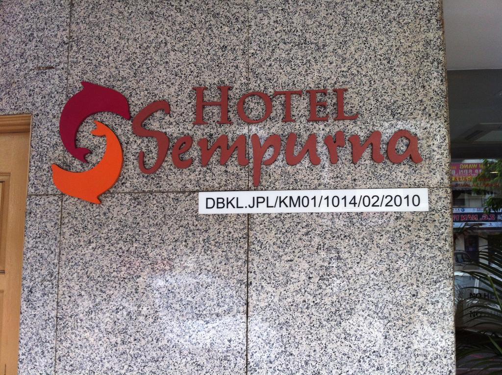 Sempurna Hotel *