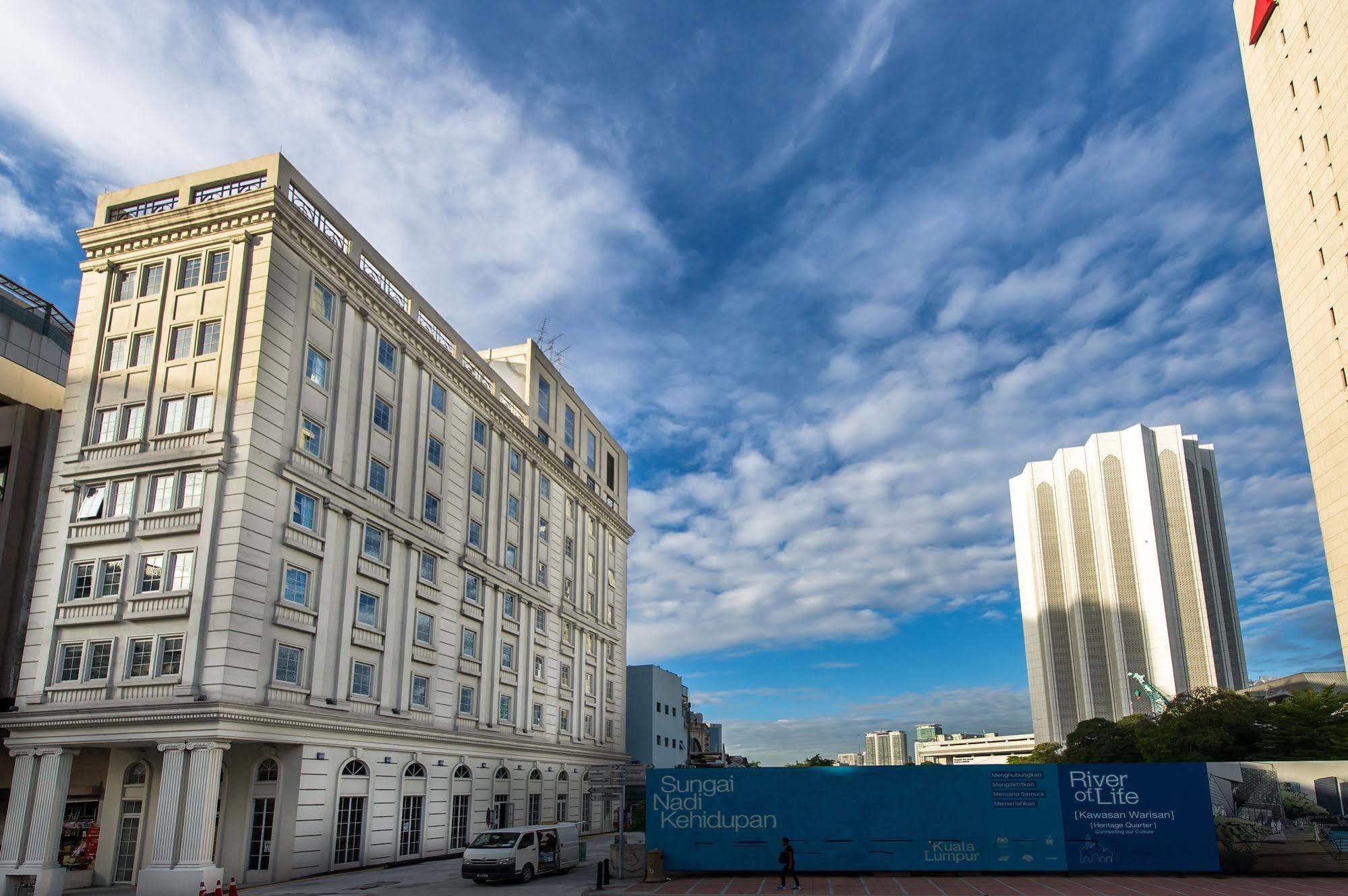 Khách sạn Avenue J Hotel, Market