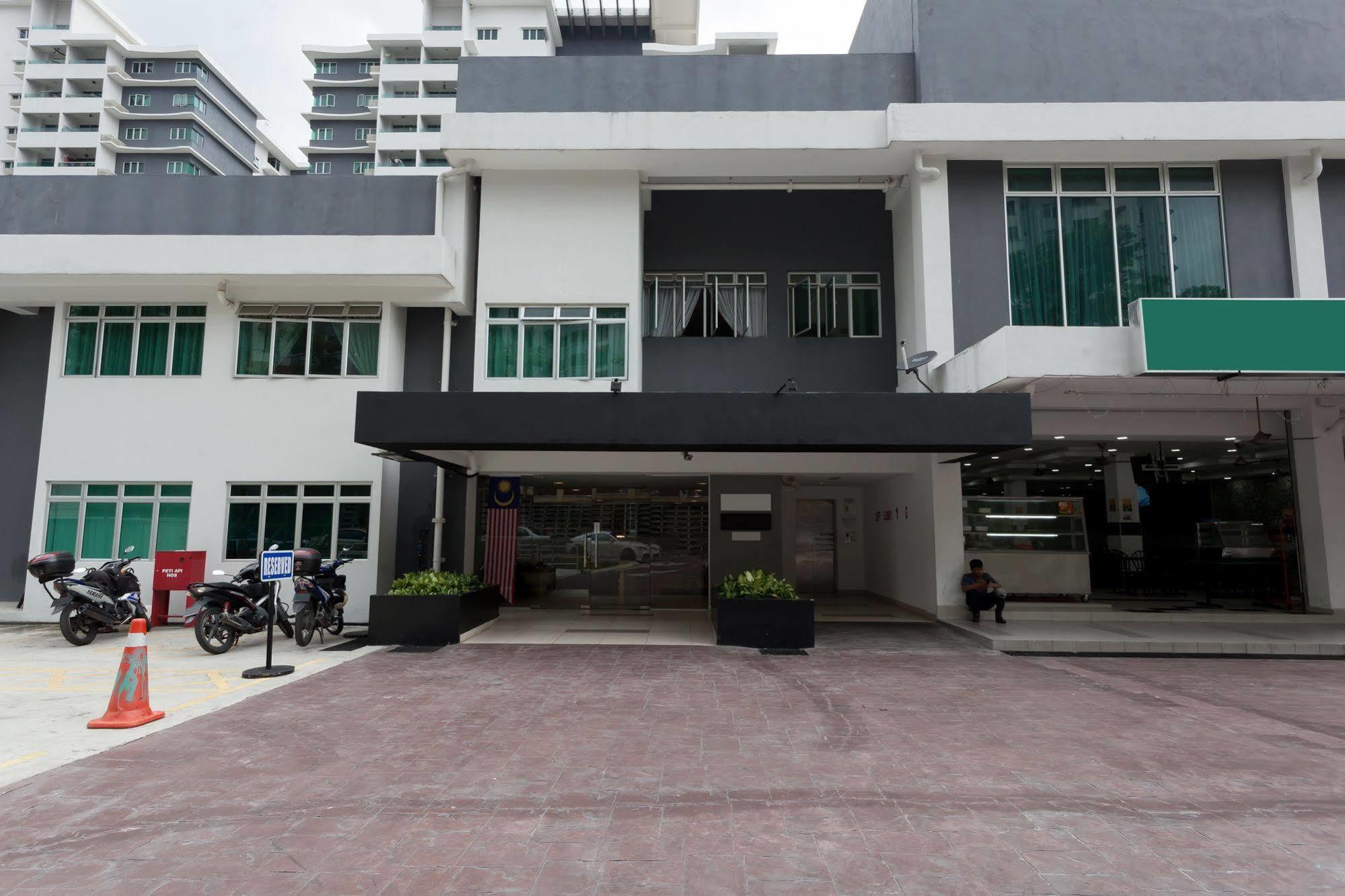 Zen Bukit Jalil 3*