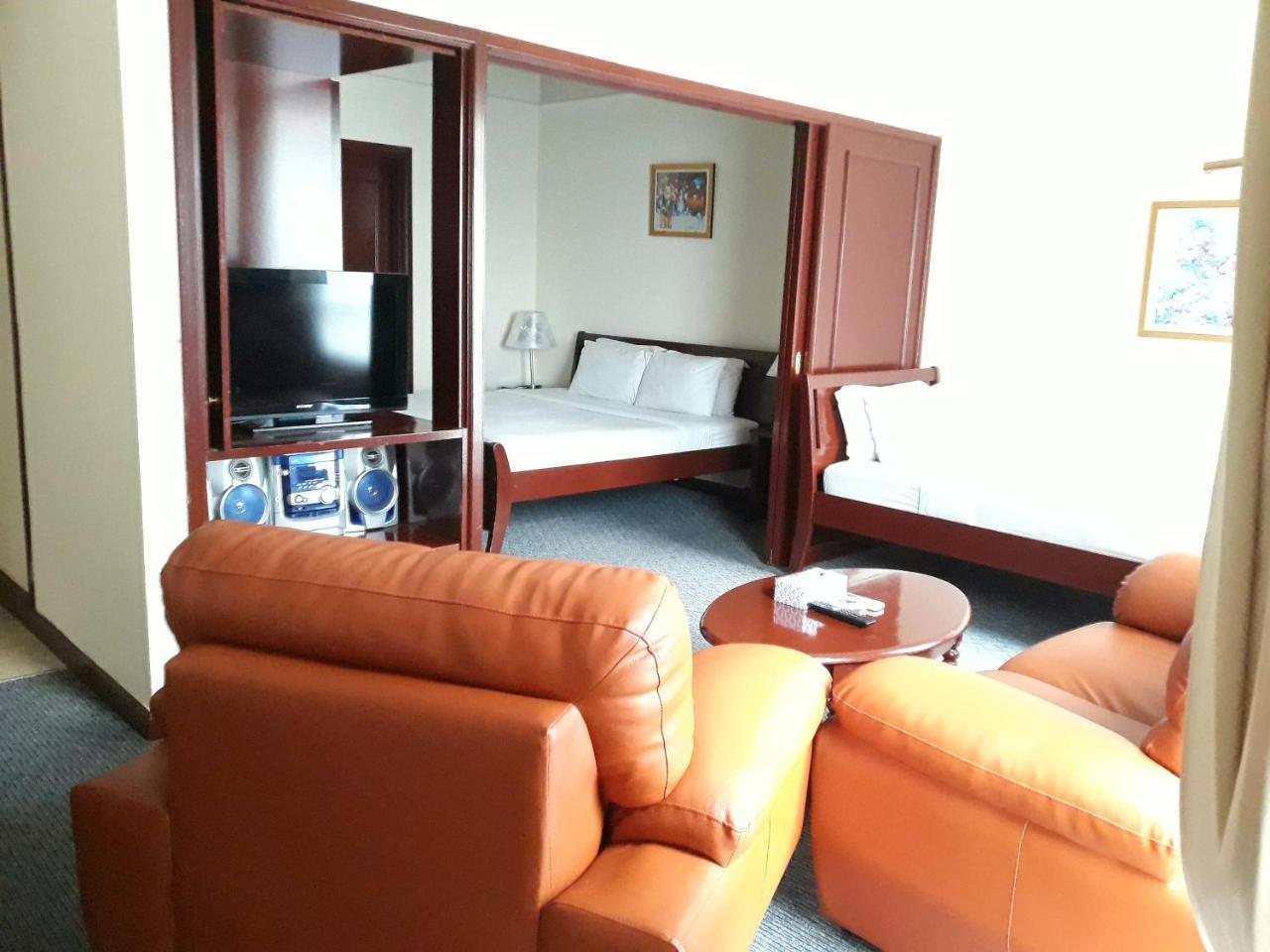 Aparthotel City At Times Square 4*