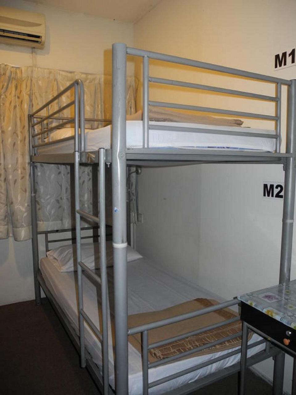 Hostel Submarine China Town *