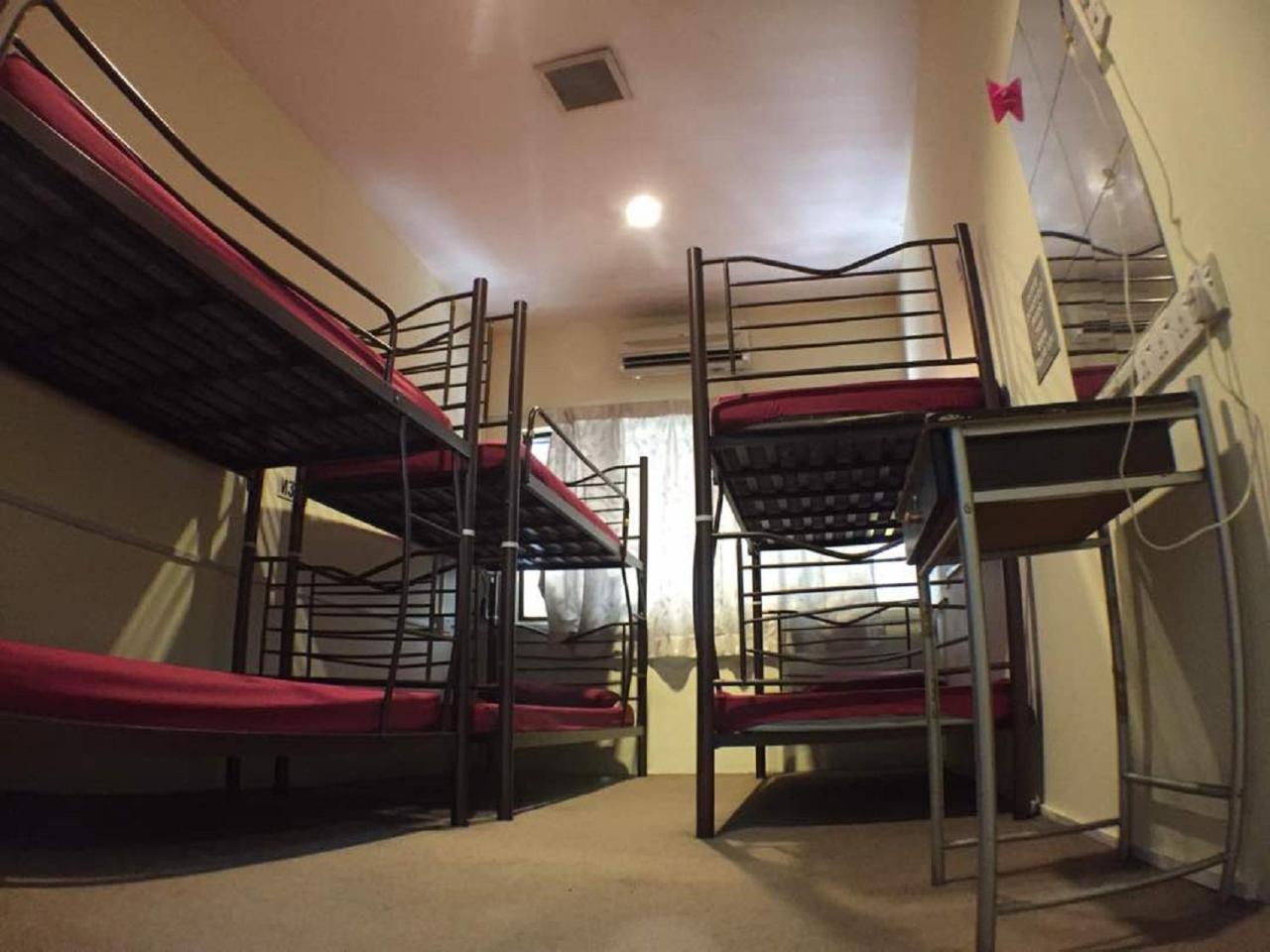 Hostel Submarine China Town
