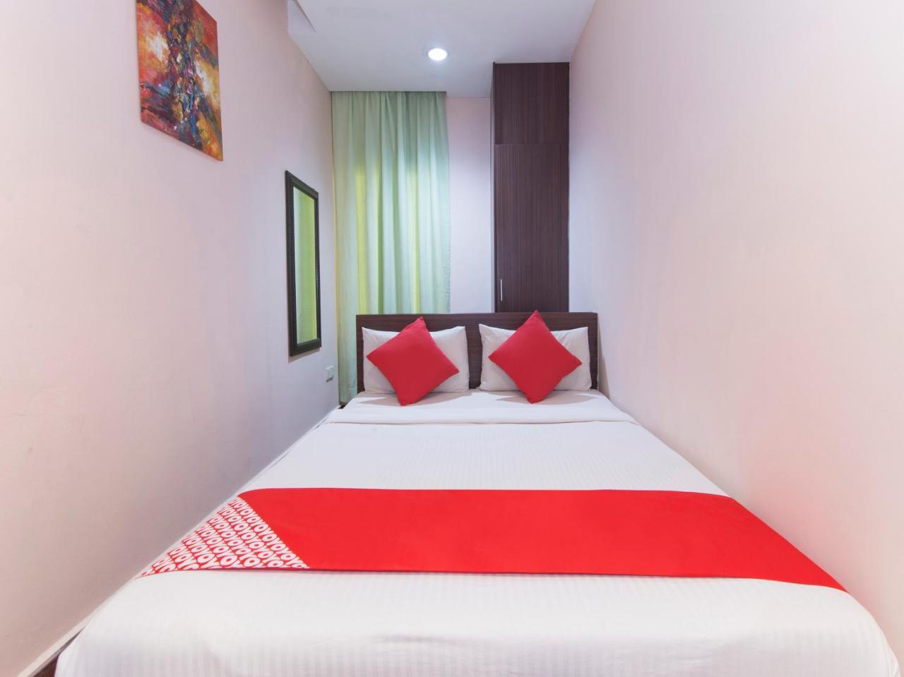 Hotel Oyo 109 V'la Park 2*