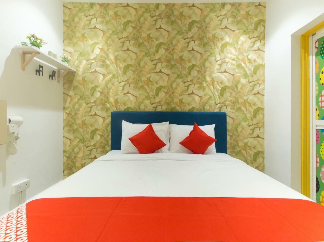 Oyo 90121 Summer House Bed & Cafe 2* Kuala Lumpur