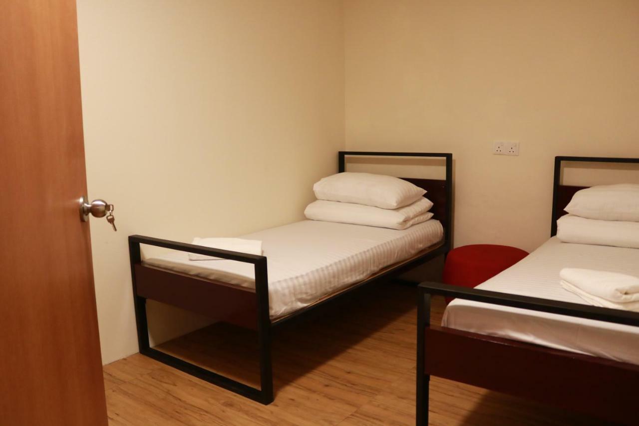 Hostel Friends Perk *