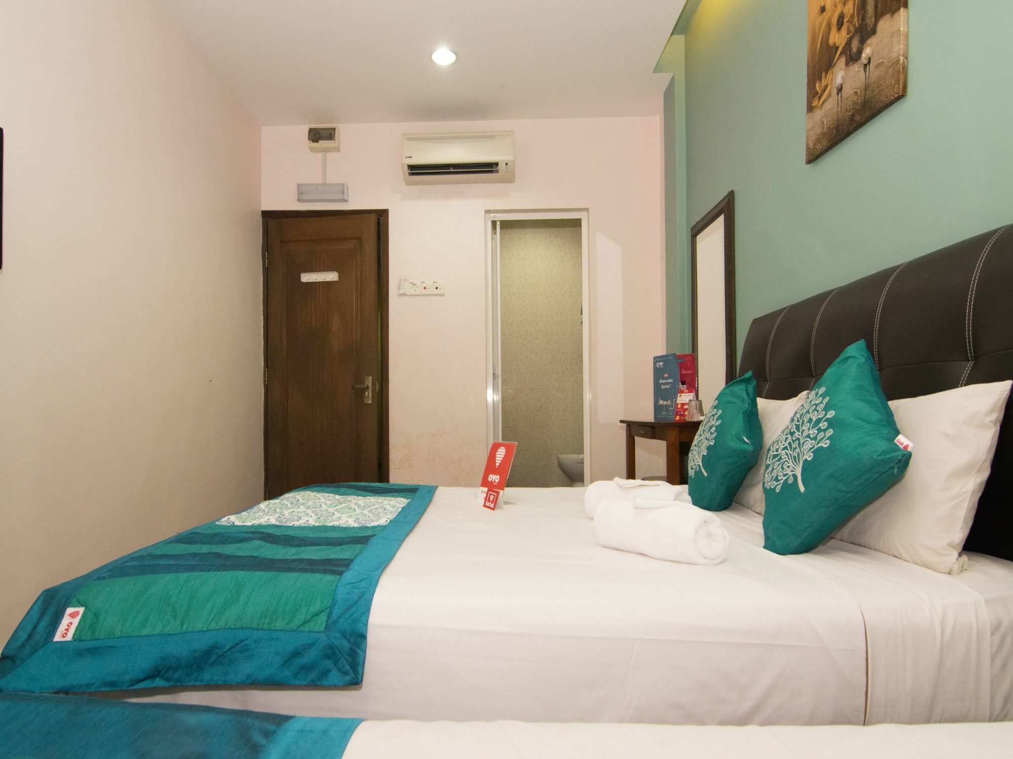Oyo Changkat Party Street Hotel