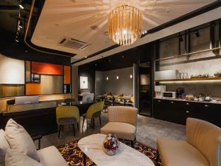 & Bella Boutique Hotel