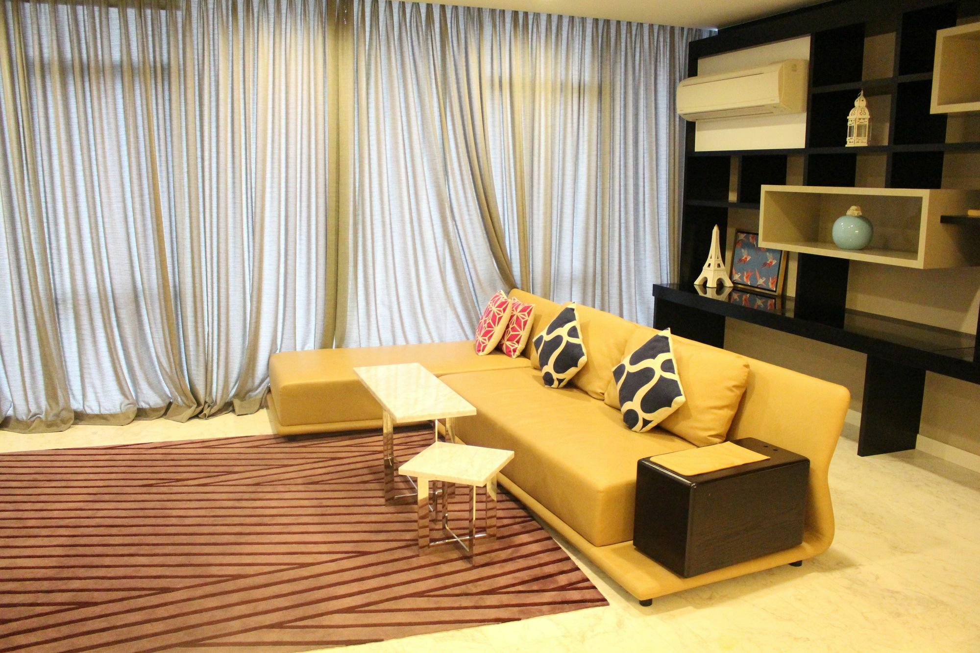 Apartment Royal At Platinum