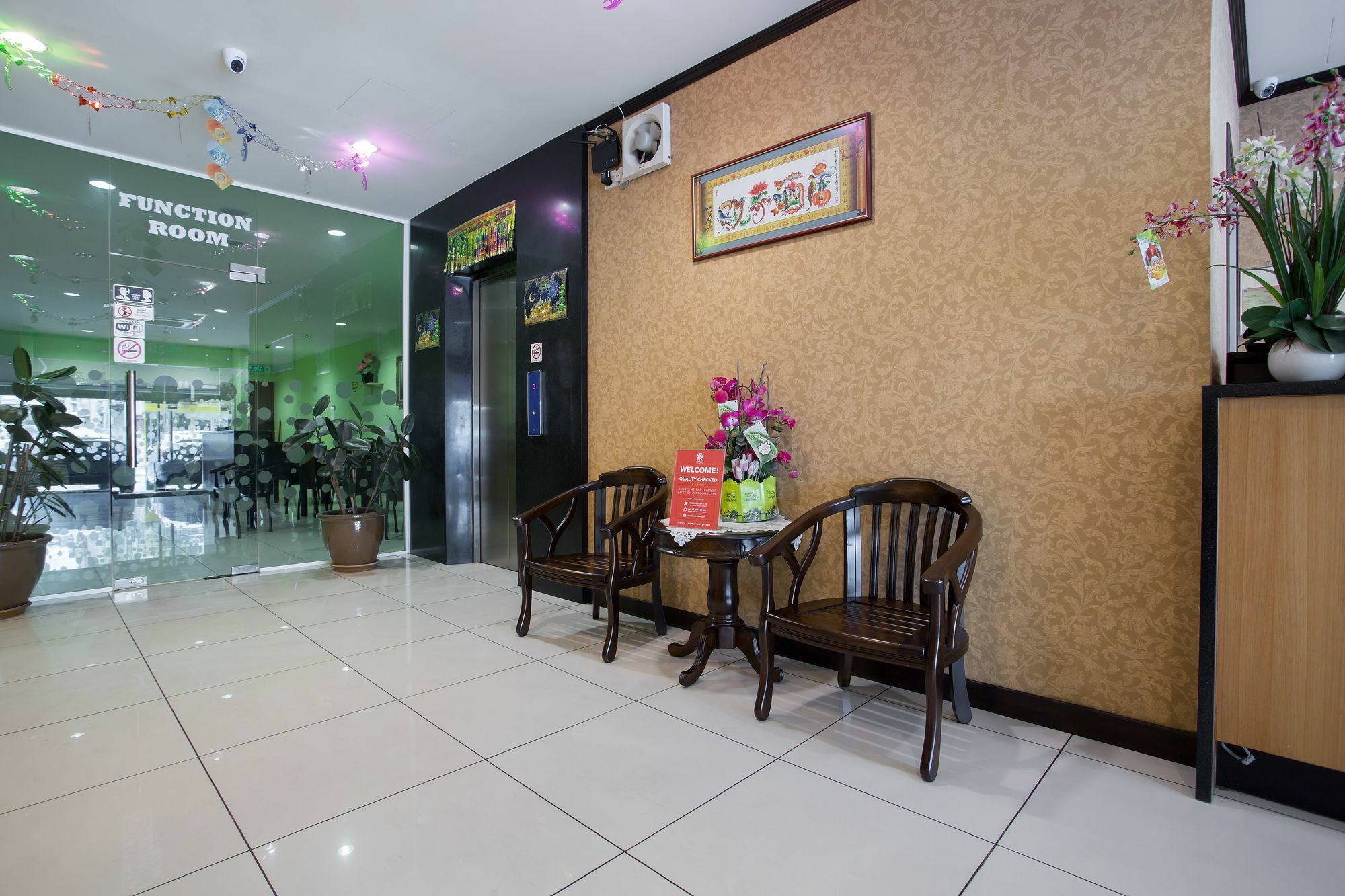 Zen Twin Hotel 3*