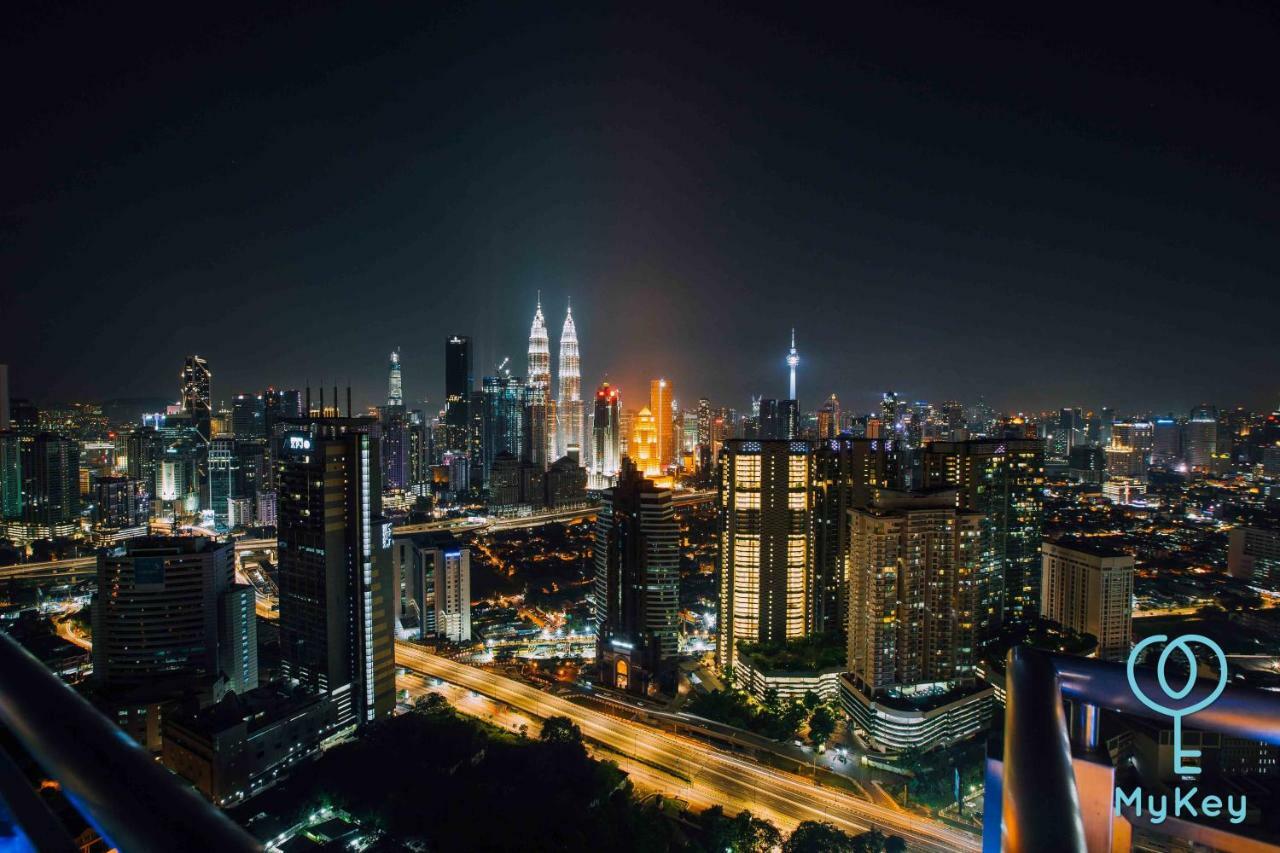 Aparthotel Expressionz Professional By Mykey 5*