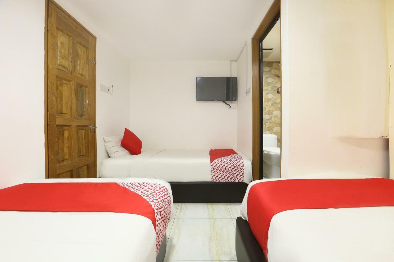 Oyo 334 Everest Hotel 2*