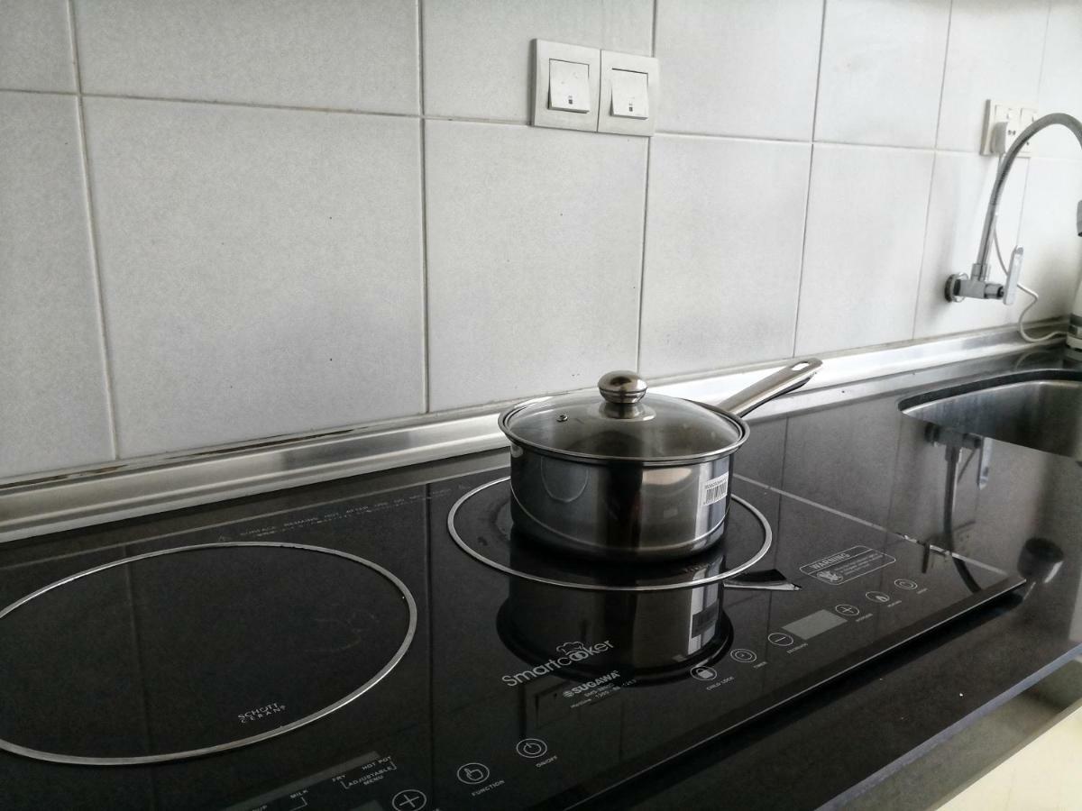 Binjai 8 Kl Near Klcc With 3 Mins Walk To Train Station, Flexihome-My Homestay Kuala Lumpur
