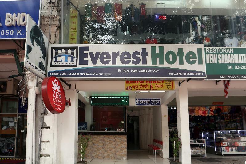 Oyo 334 Everest Hotel 2*