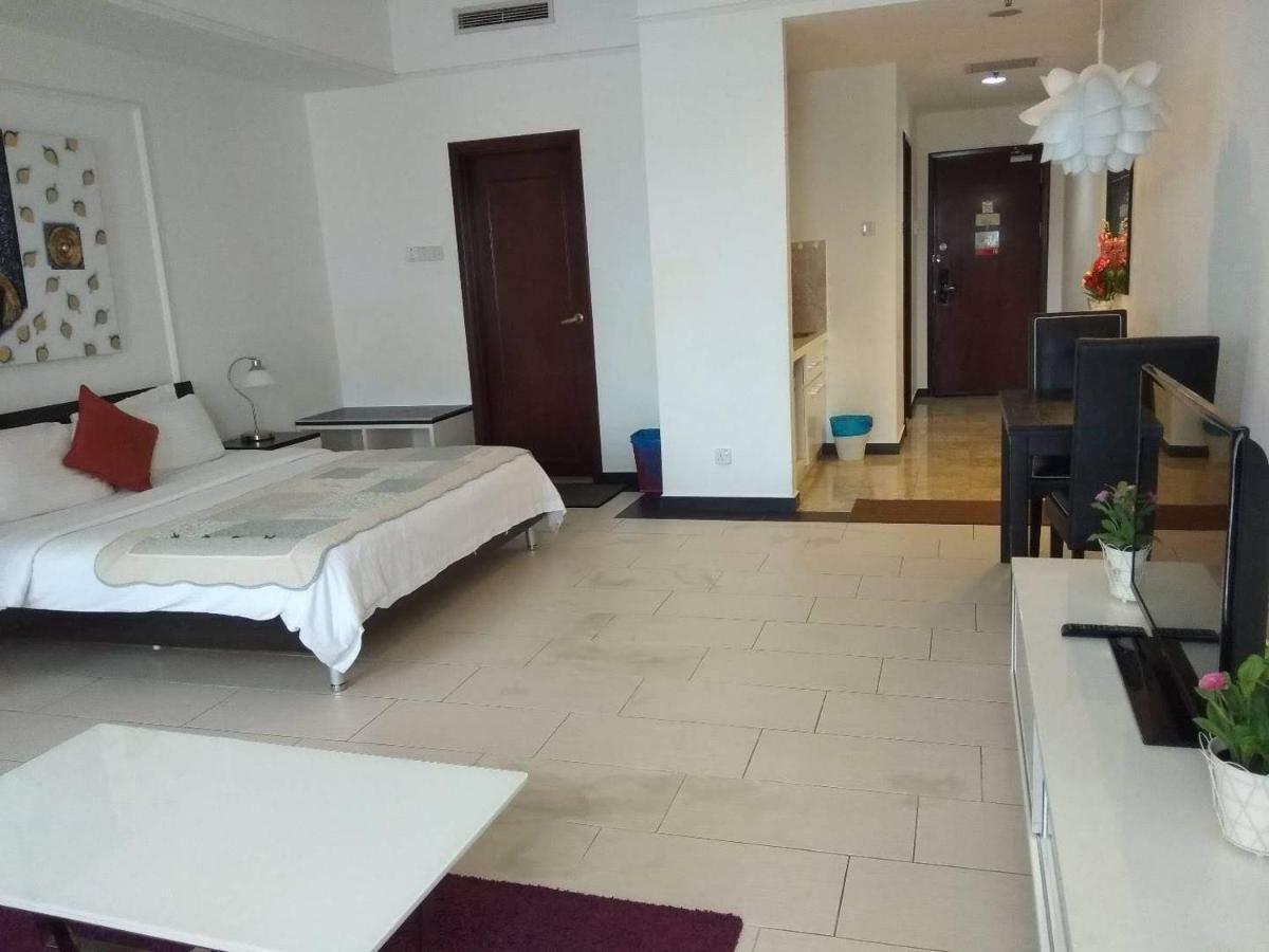 Times Square Private Service At Kl Apartment