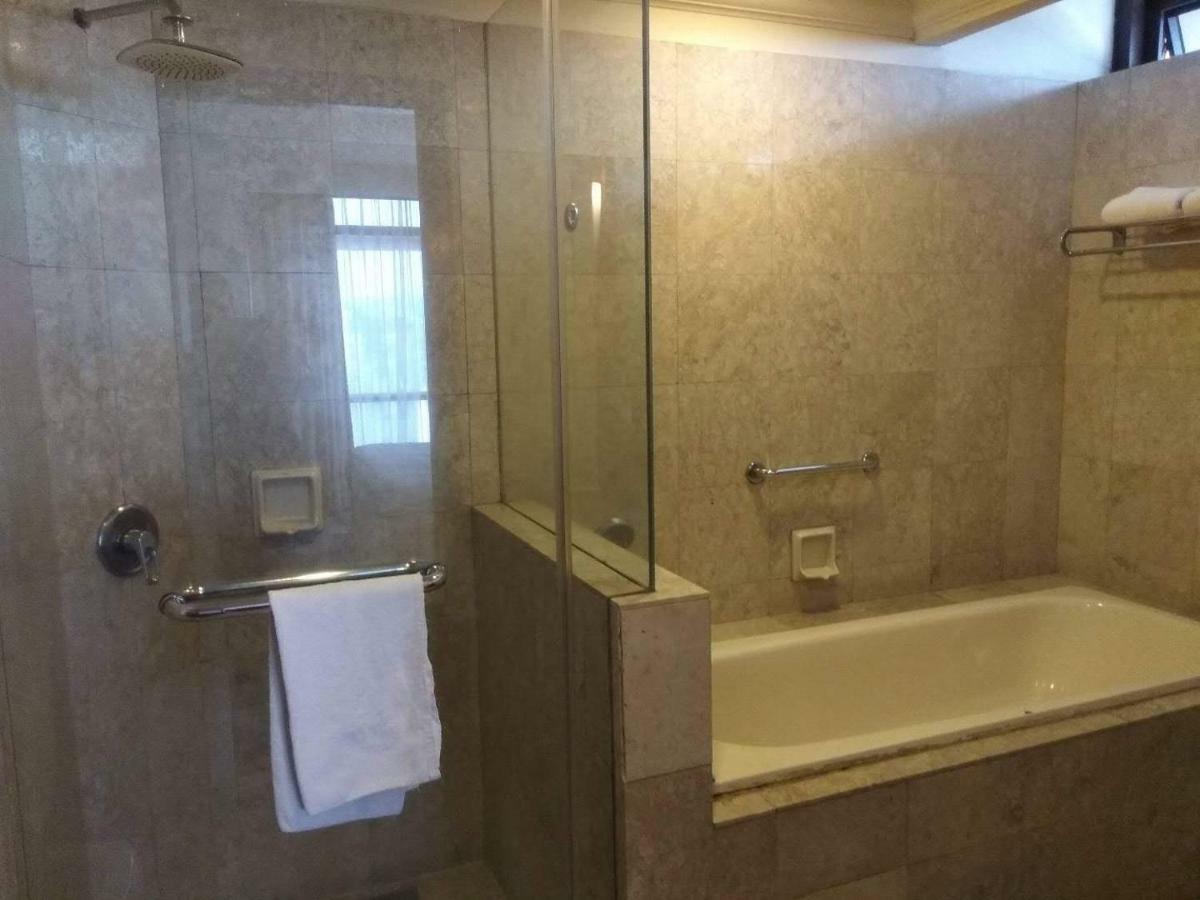Times Square Private Service At Kl Appartement