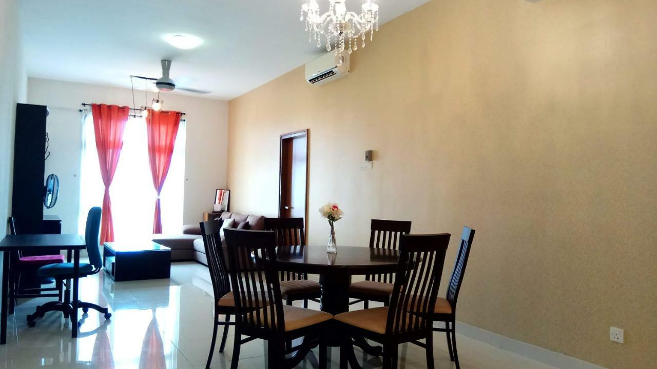 Royal Regent Condominium Apartment *