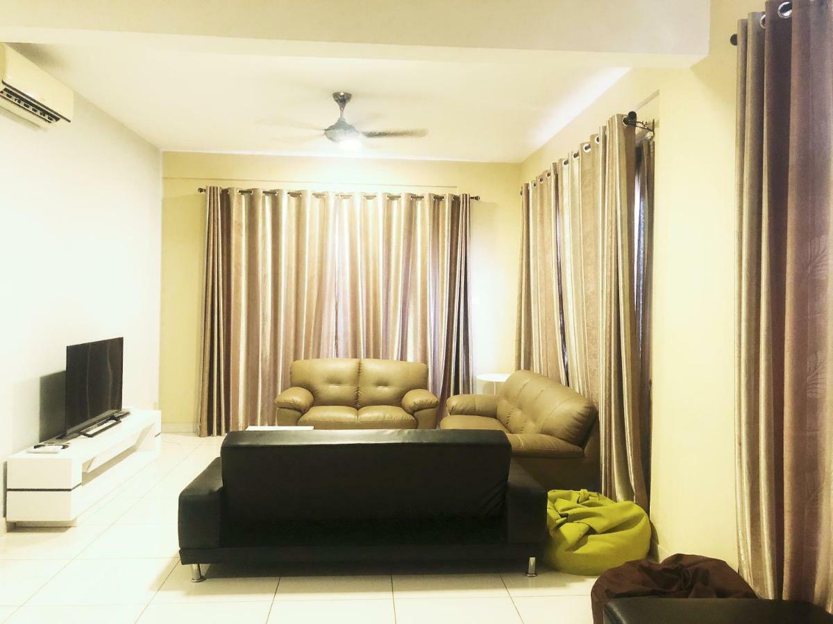 Apartment Royal Regent Condominium *