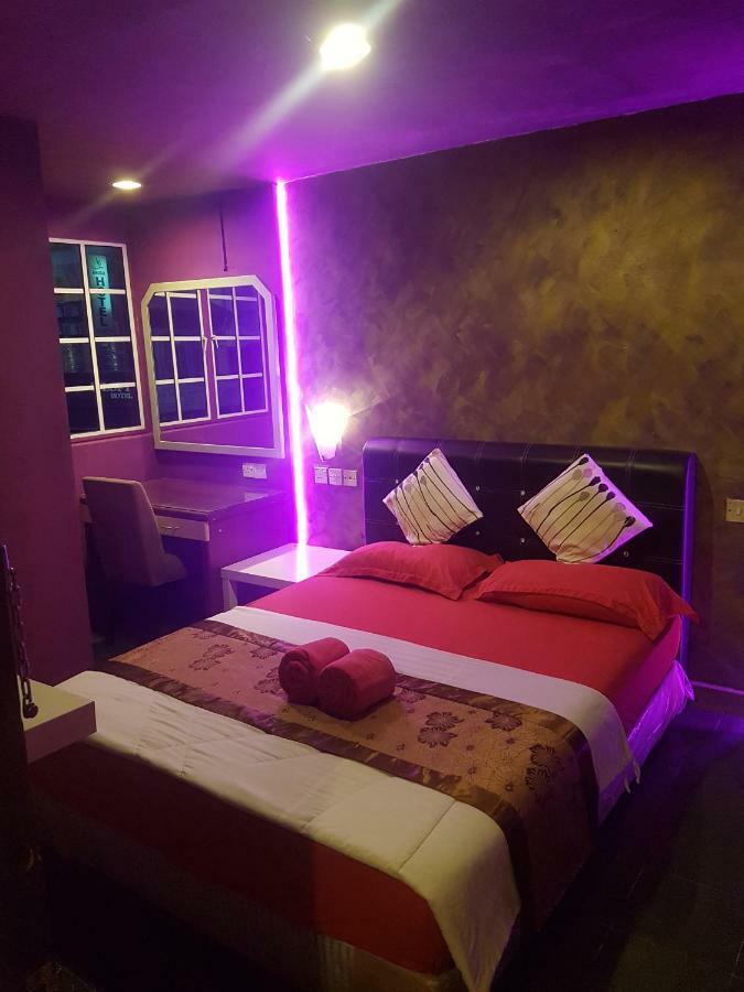 City Hotel 2*