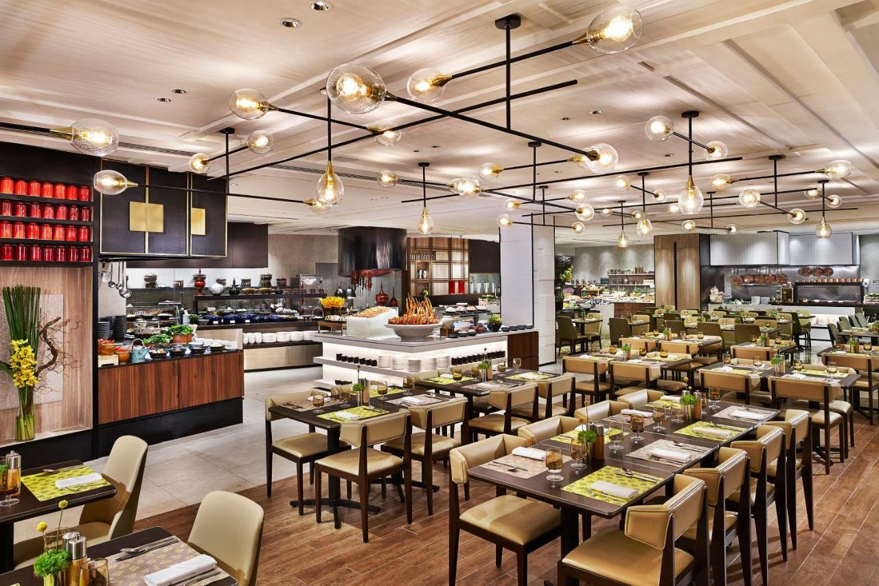 Hotel Shangri-la 5*