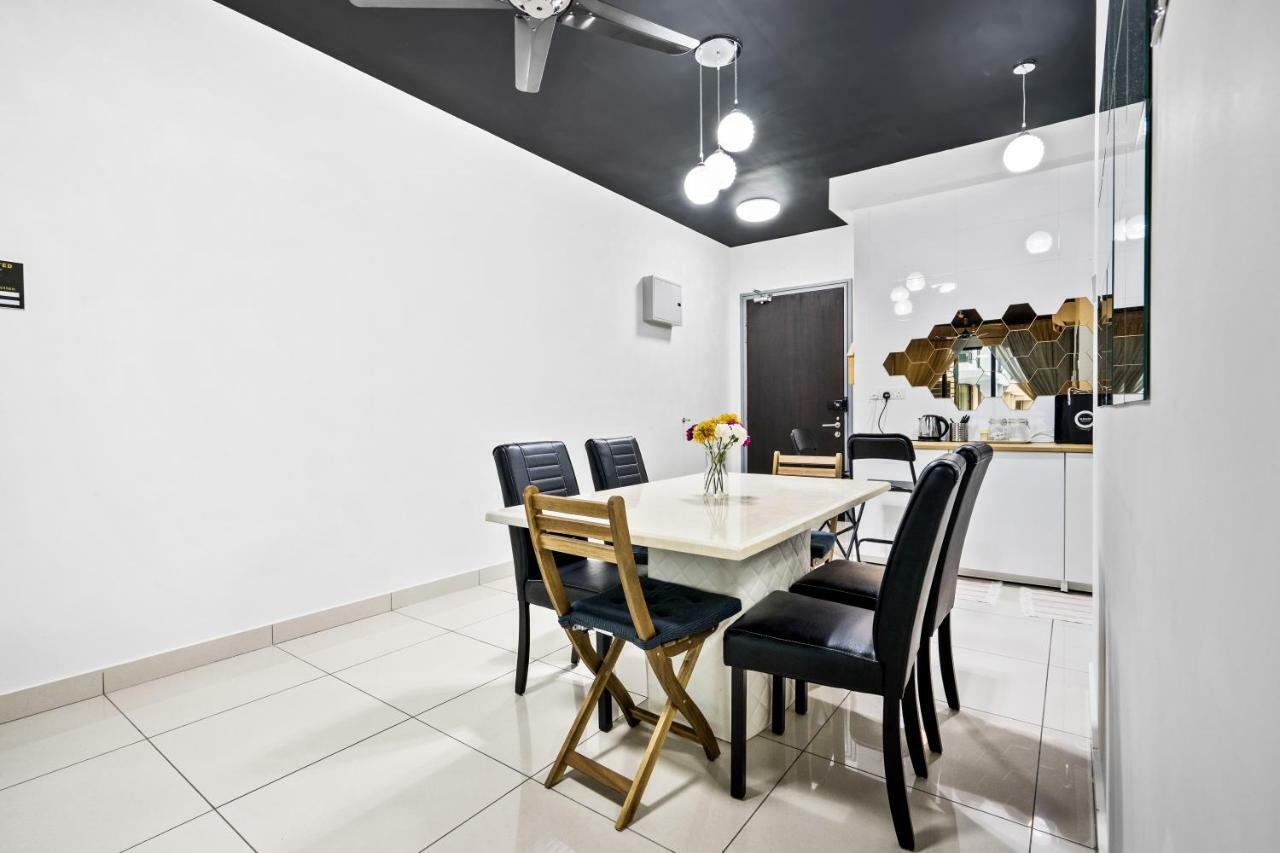 Apartment Kl Traders *