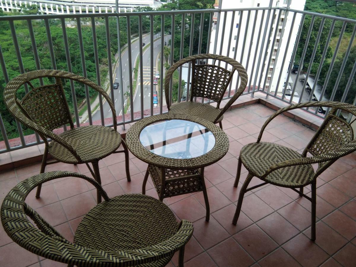 Ainis In Vista Amani Condominium *
