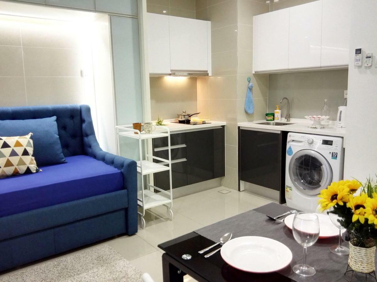 Kl Gateway Pool Suites Near Mid Valley Kuala Lumpur
