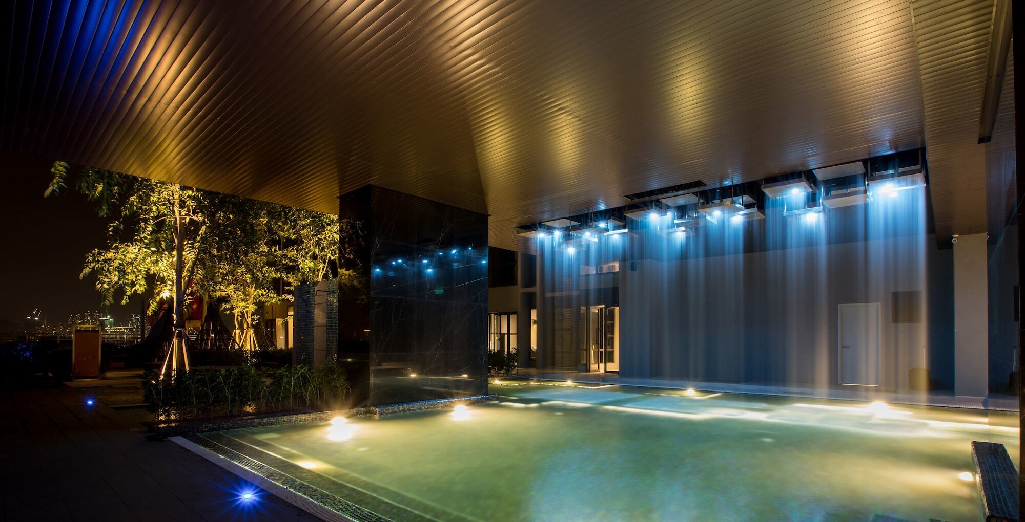 Hotel Expressionz Professional By Kl 4*