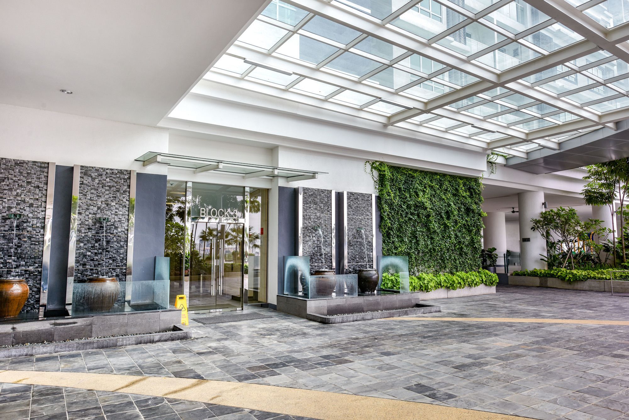 Apartment Desa 1 *