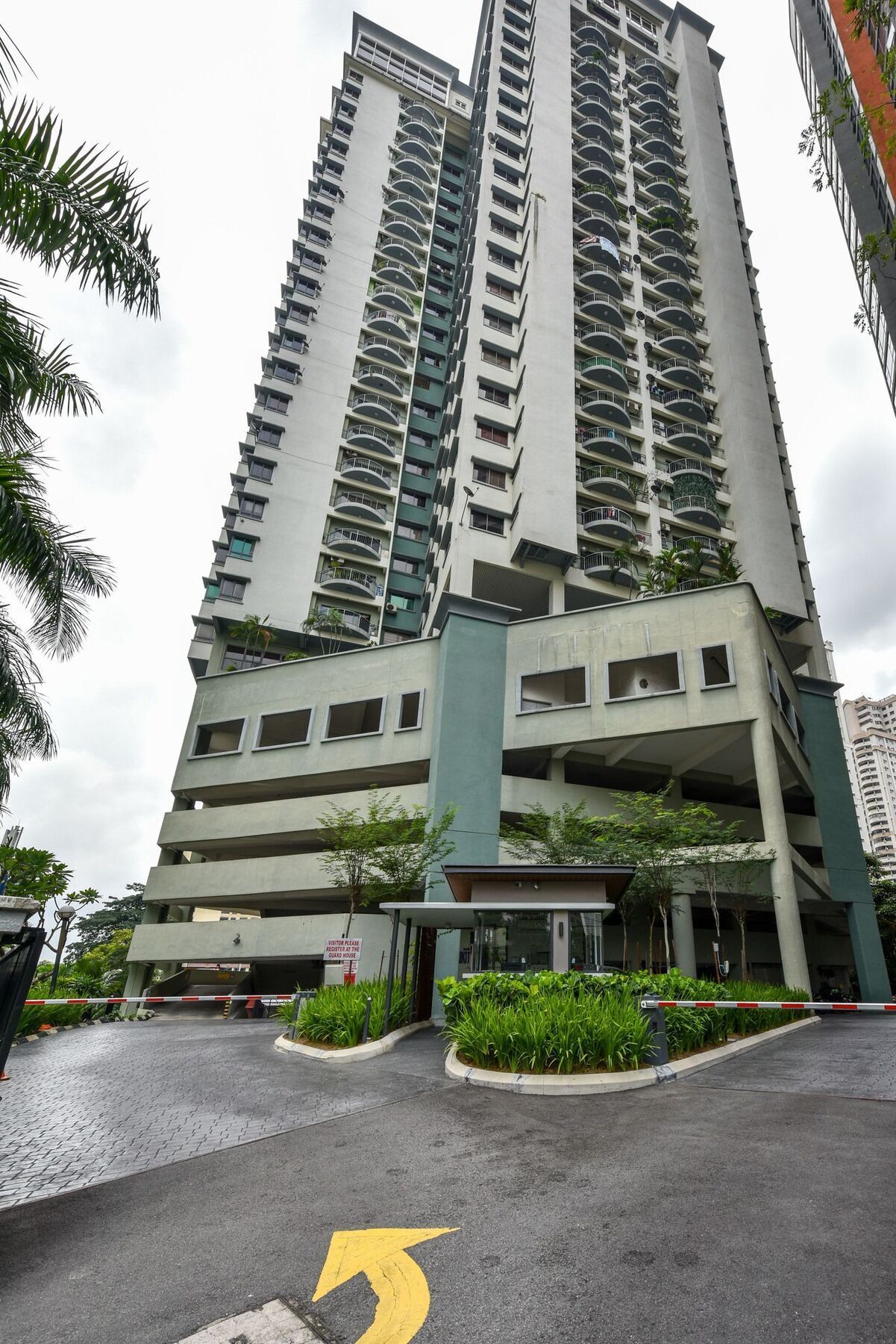 Menara Bukit Ceylon 2 *