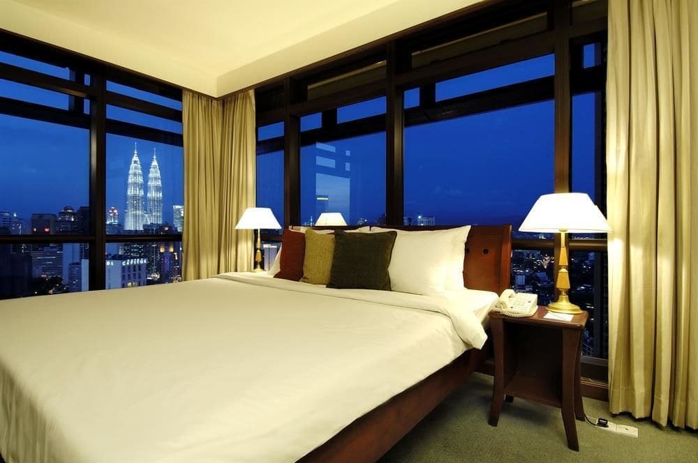 Lexus Service At Times Square Kl Hotel 3*