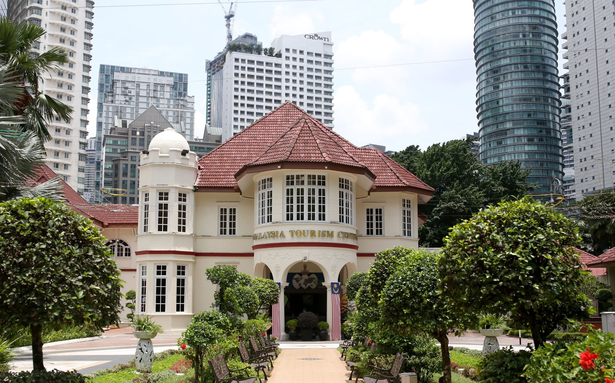 The Idaris Klcc Kuala Lumpur