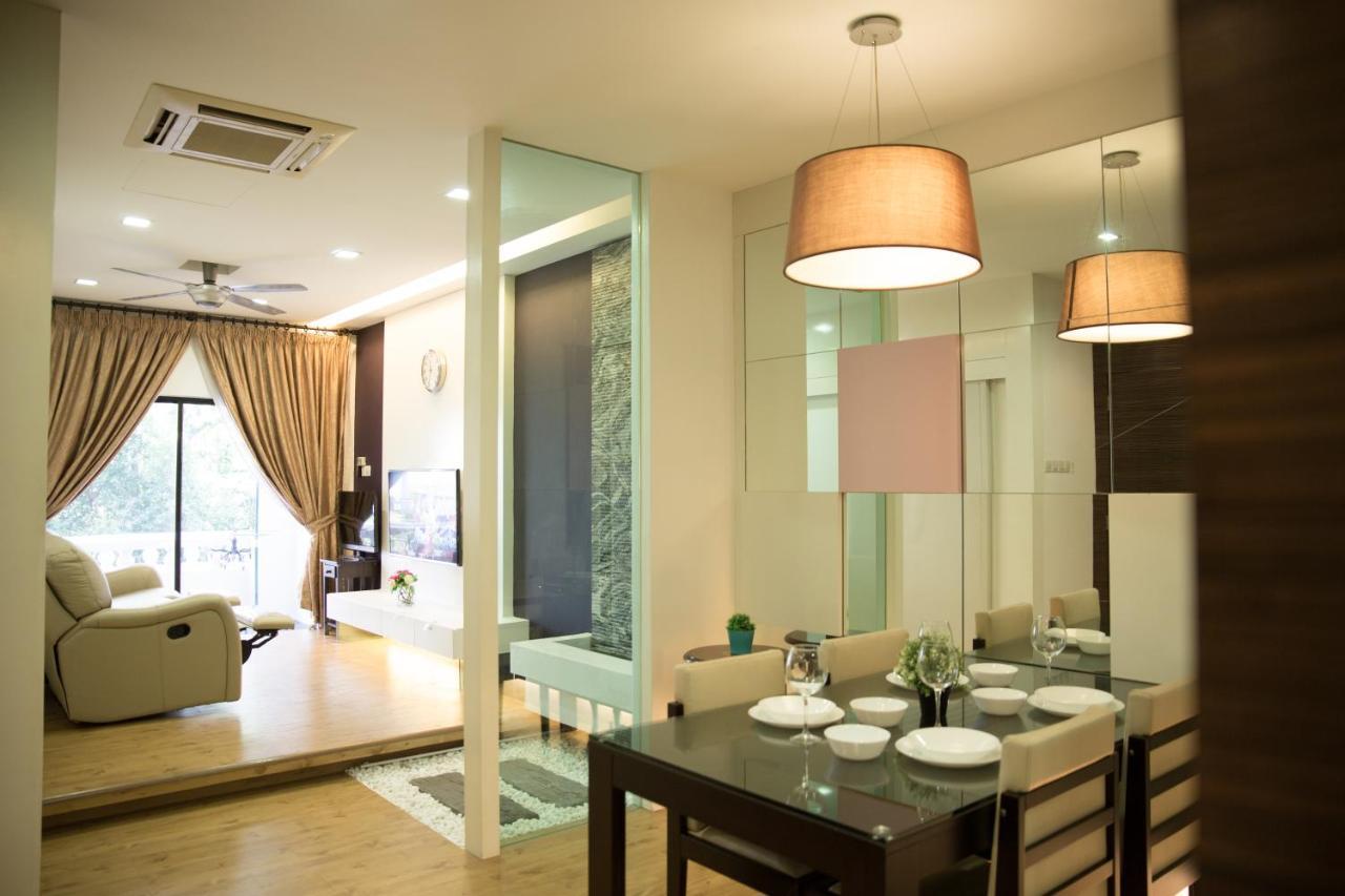 Mayang Court By Plush