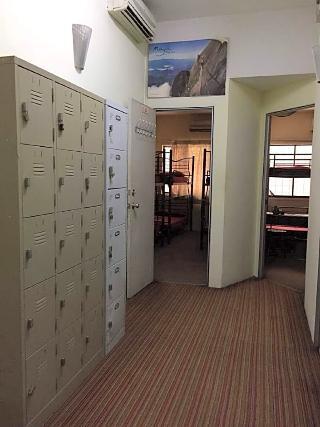 Submarine China Town Hostel