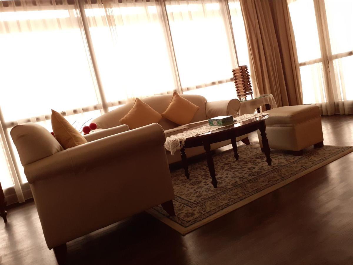 Peaceful Service At Times Square Apartment