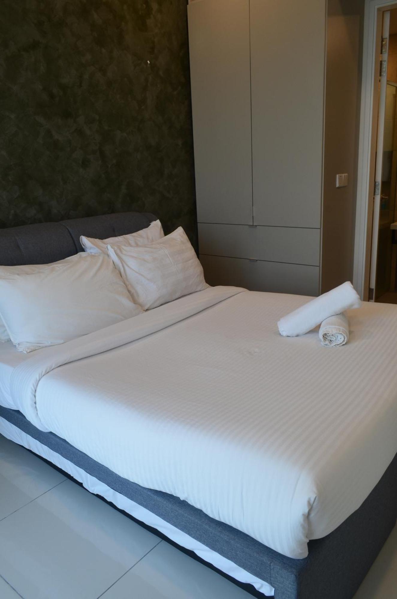 The Robertson By Kl Moonlight Suites Bukit Bintang Katil *