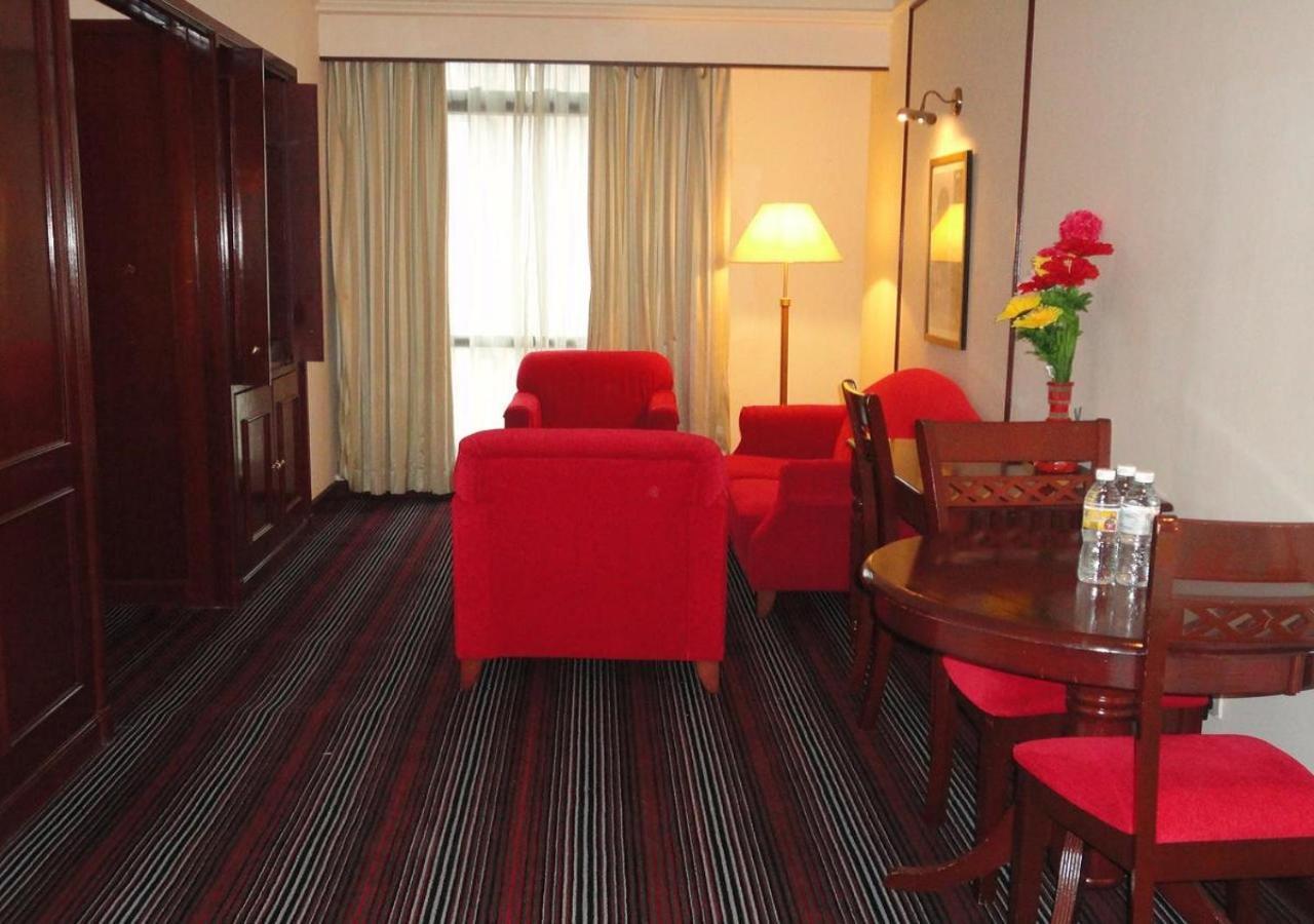 Premier Suites At Times Square *