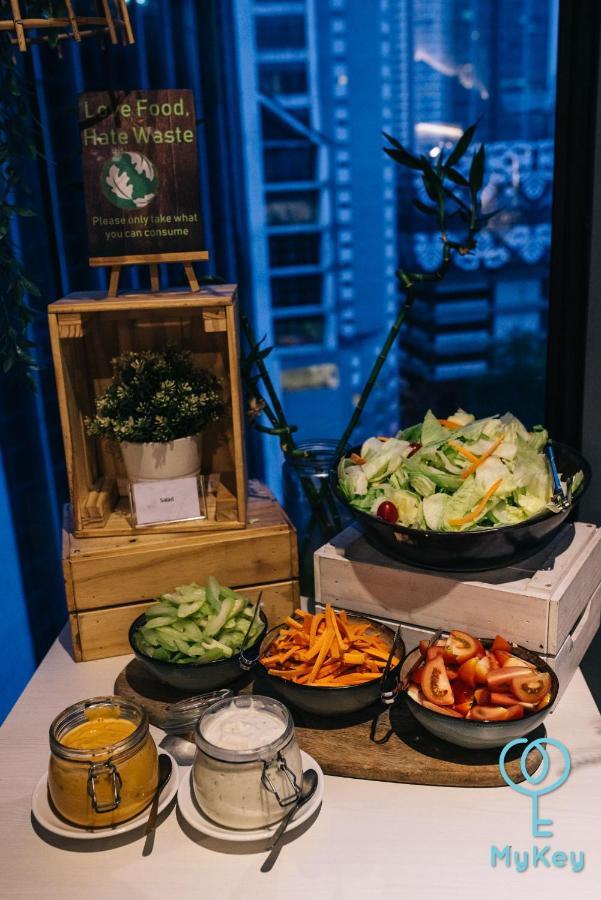 Căn hộ Expressionz Lifestyle Suites By Mykey Global *