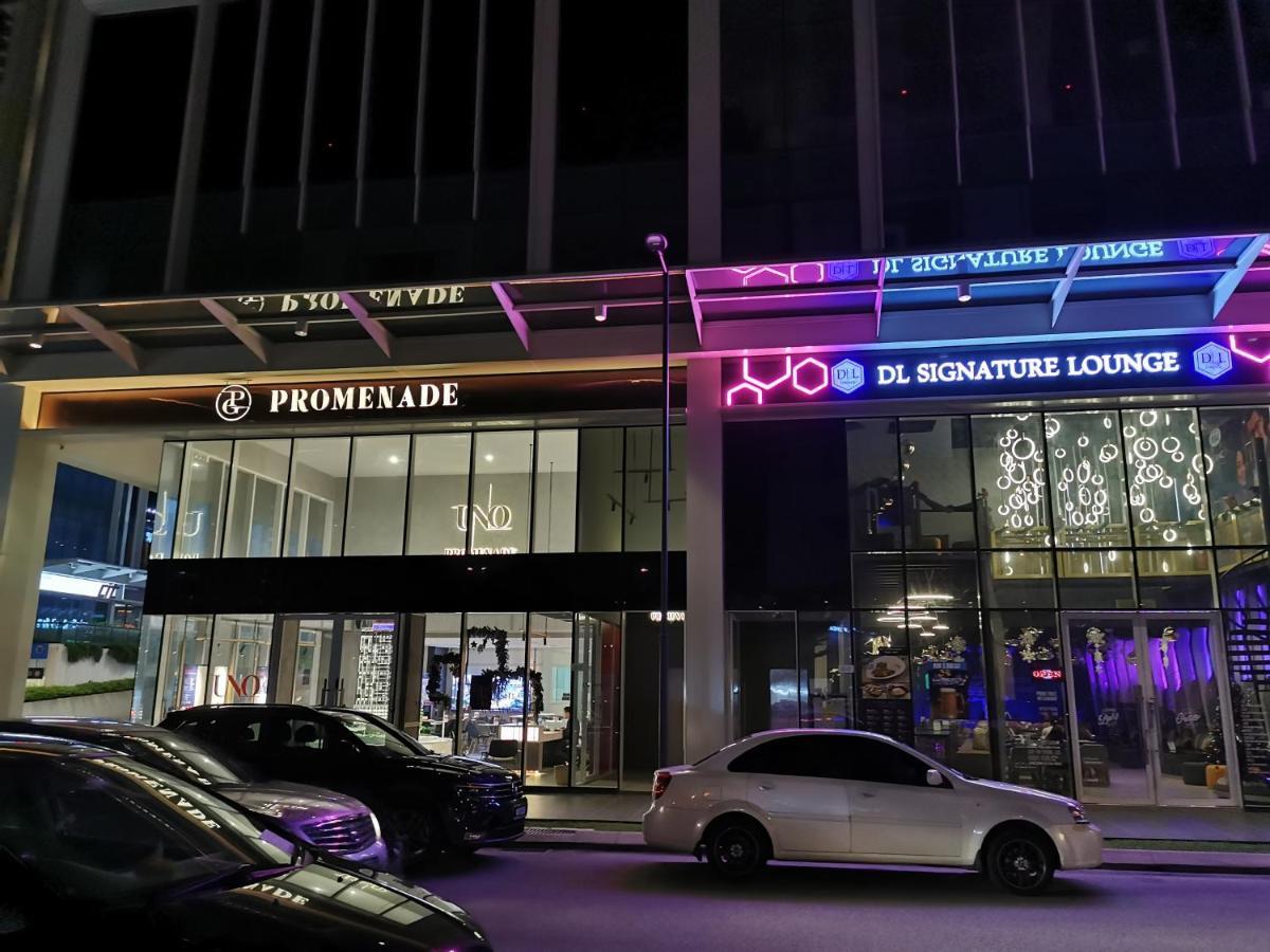 Revo At Aurora Place: Pavilion 2 Near Axiata Arena Apartment Kuala Lumpur